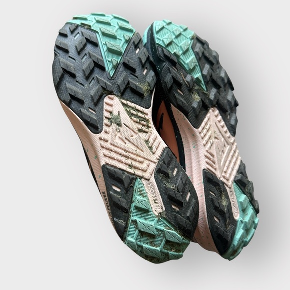 The Nike React Terra Kiger 9, size 11 - Picture 2 of 6